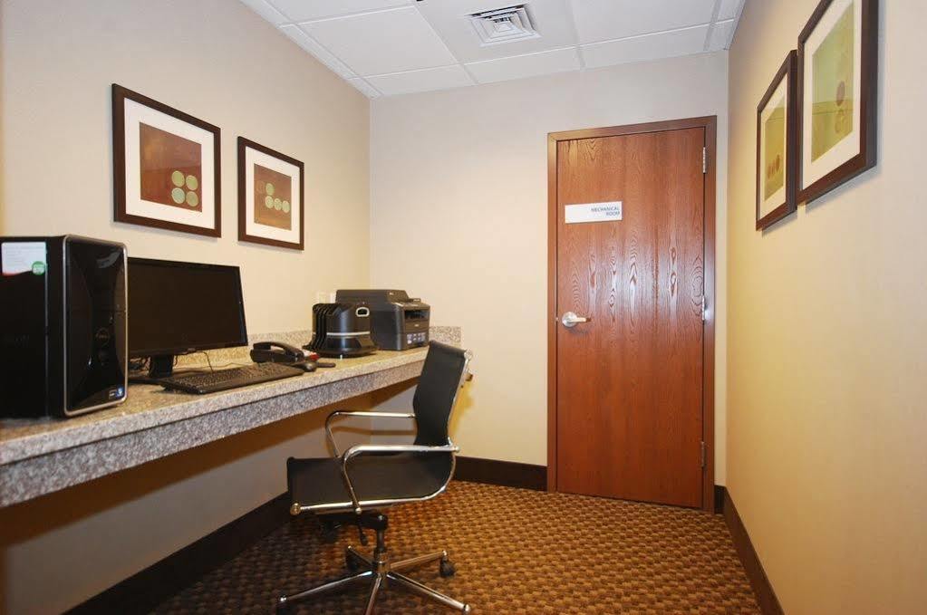 Holiday Inn Express And Suites Kittanning, An Ihg Hotel 외부 사진