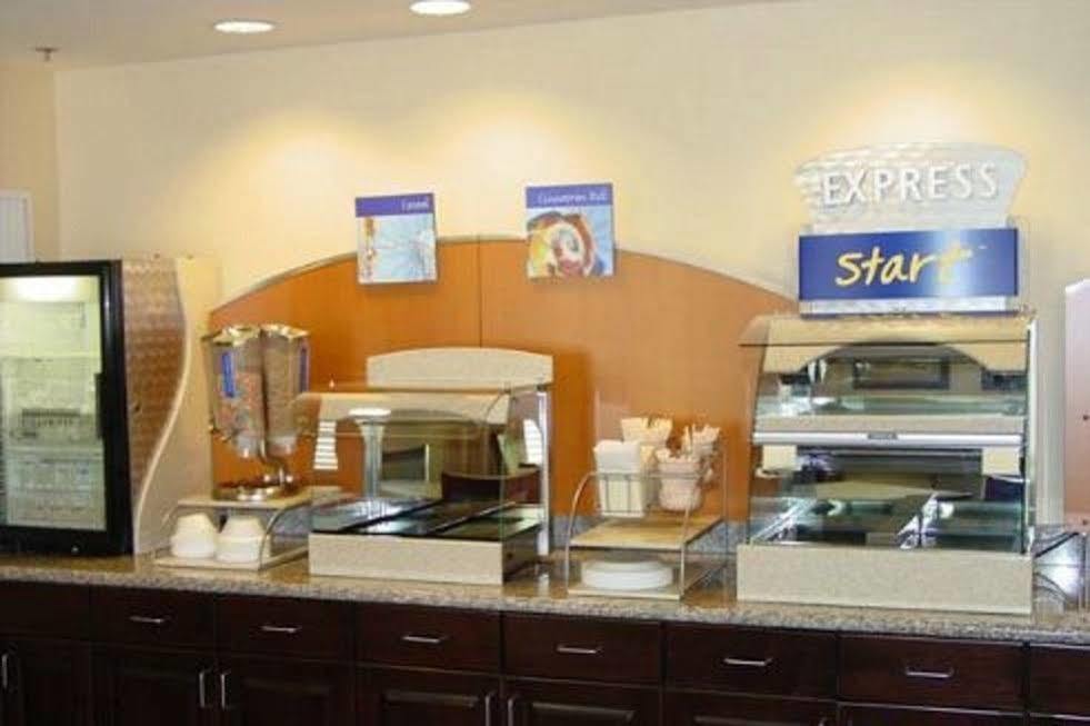 Holiday Inn Express And Suites Kittanning, An Ihg Hotel 외부 사진
